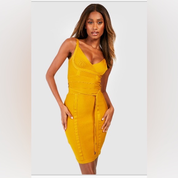 Mustard yellow bandage mini dress. Boohoo brand. Built not included. Size 12 - Picture 2 of 4
